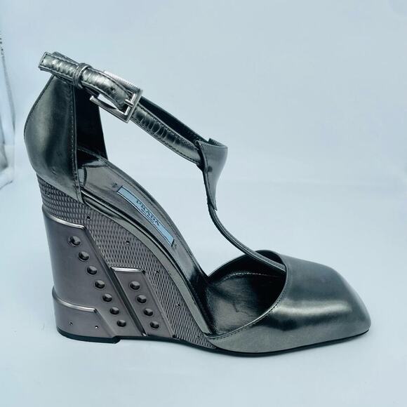 Prada Metallic Grey T Strap Metal Embossed Wedge Sandals Runway 2014 EU 37.5 - Picture 6 of 16